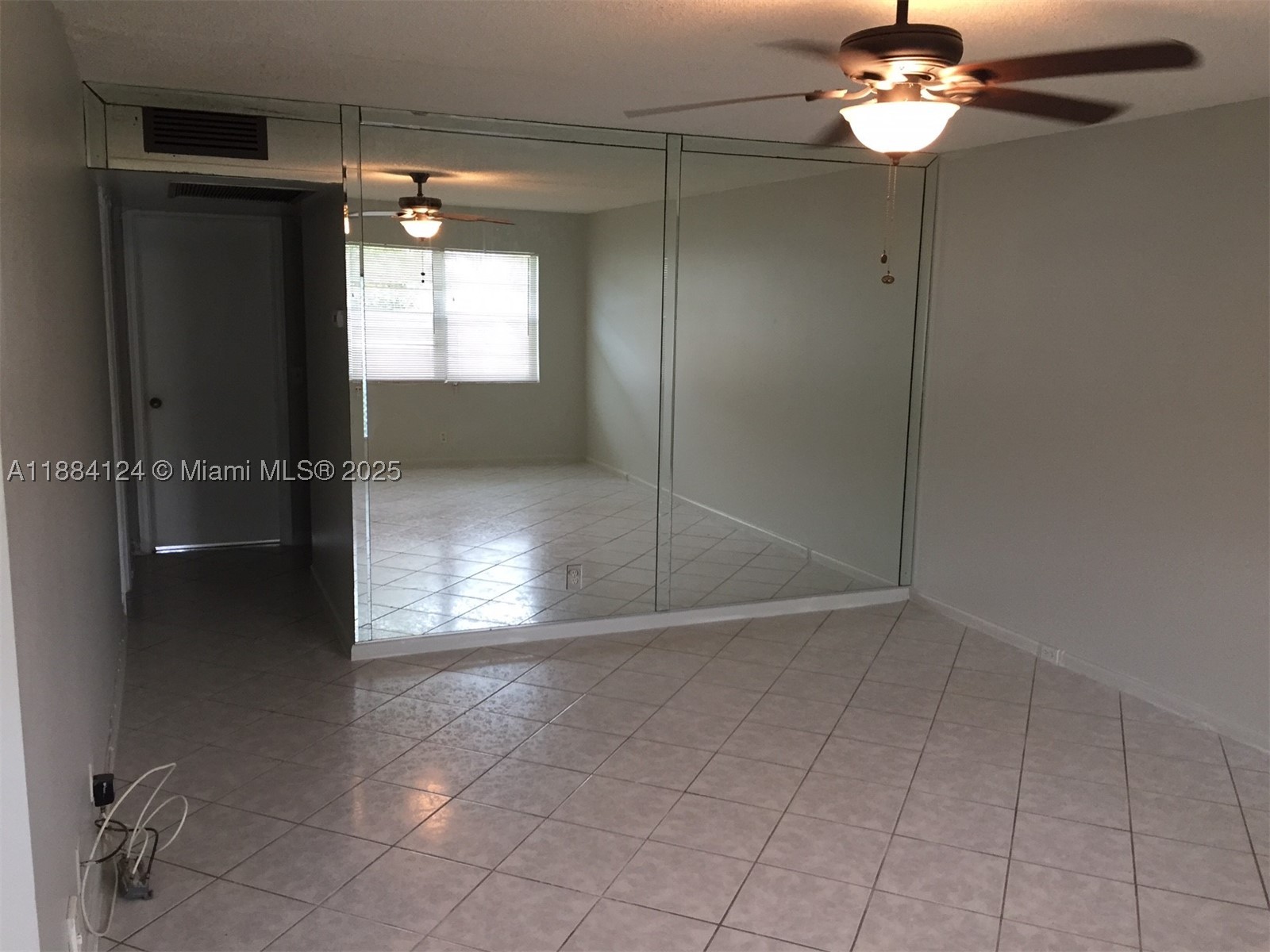 182 Markham I 182 Property Photo 6