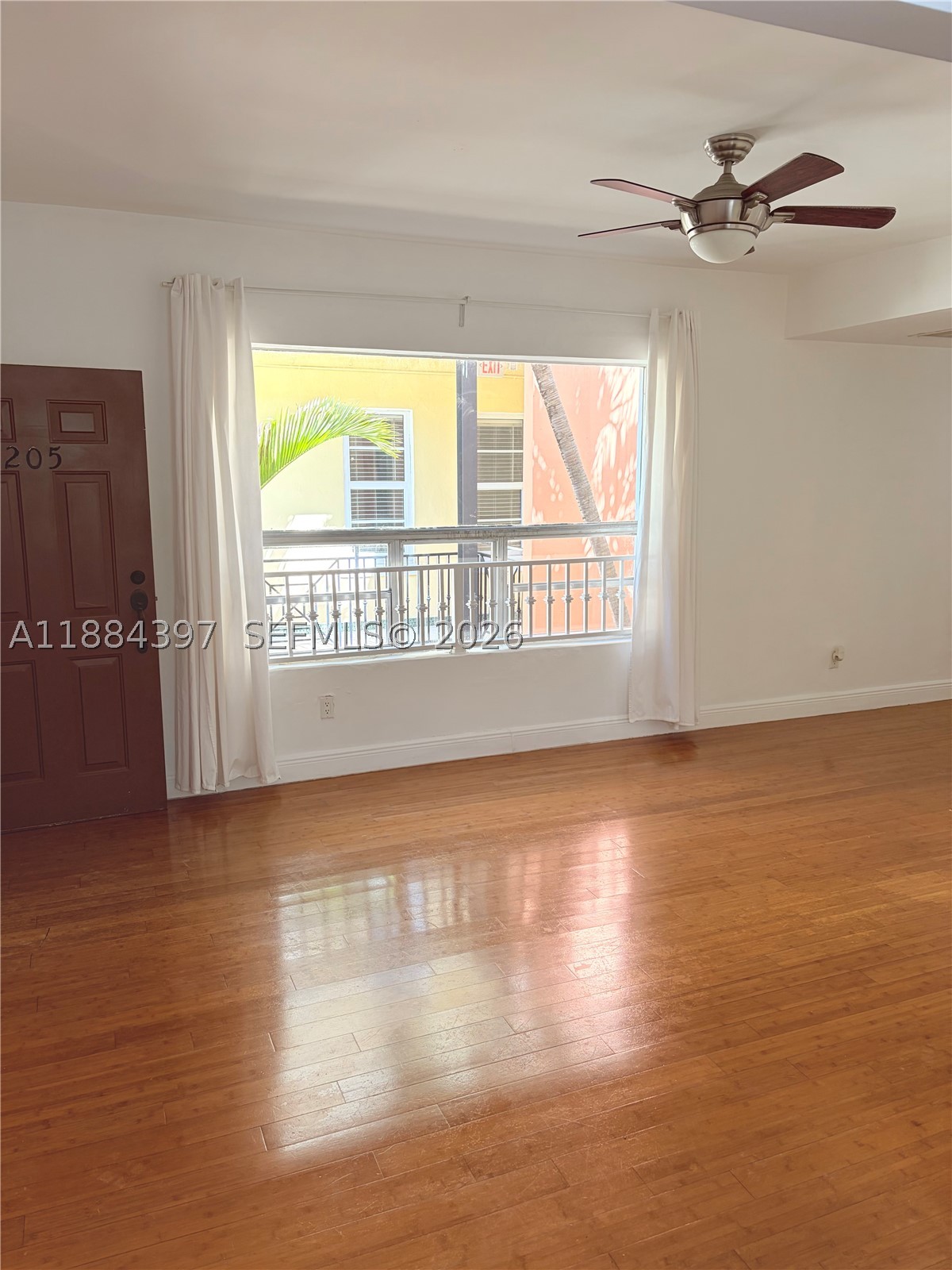 4812 Pine Tree Dr 205 Property Photo 6