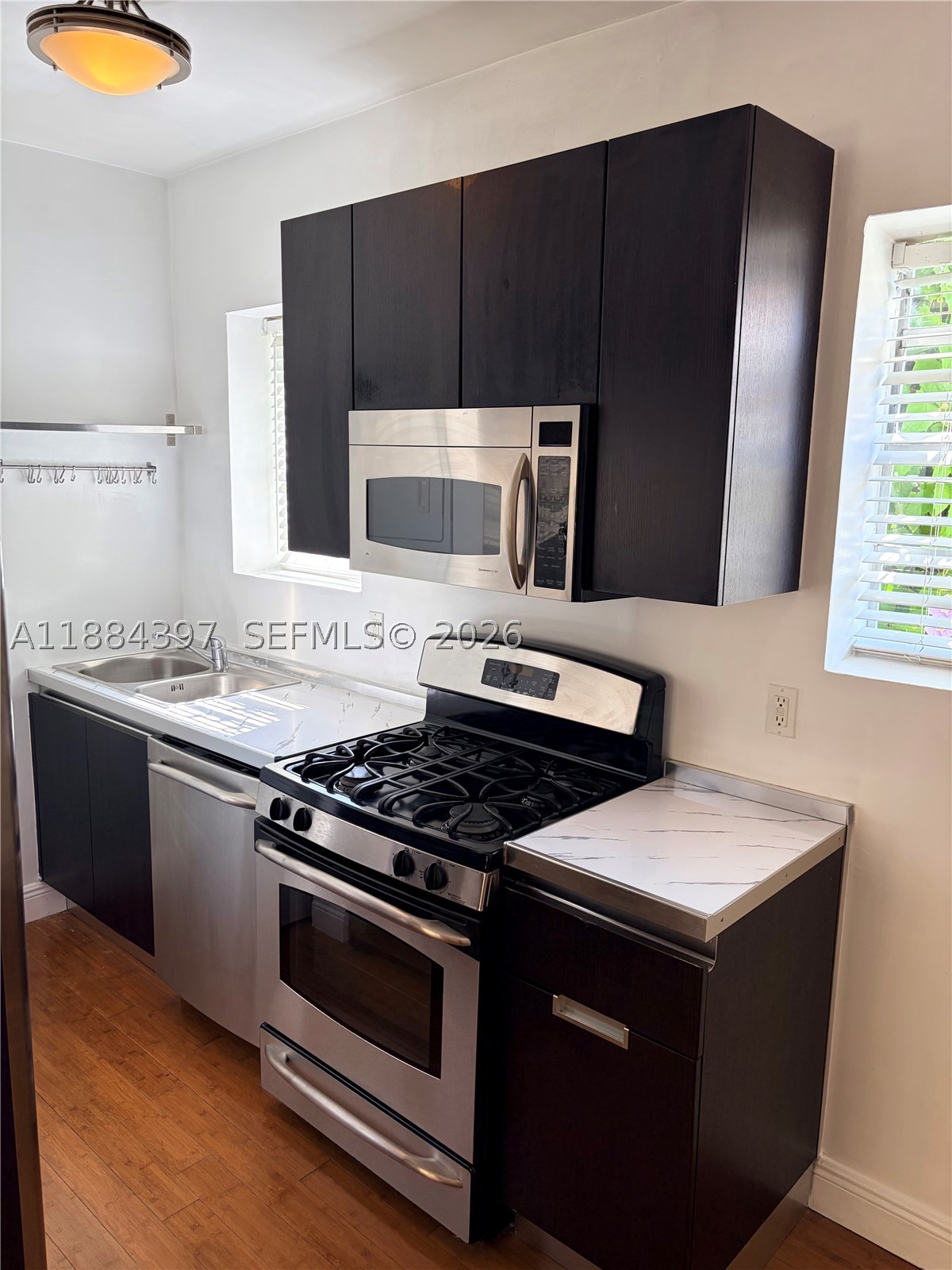 4812 Pine Tree Dr 205 Property Photo 10