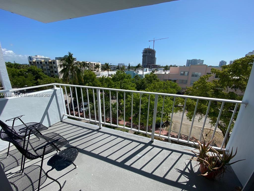 A11884564 Property Photo 2