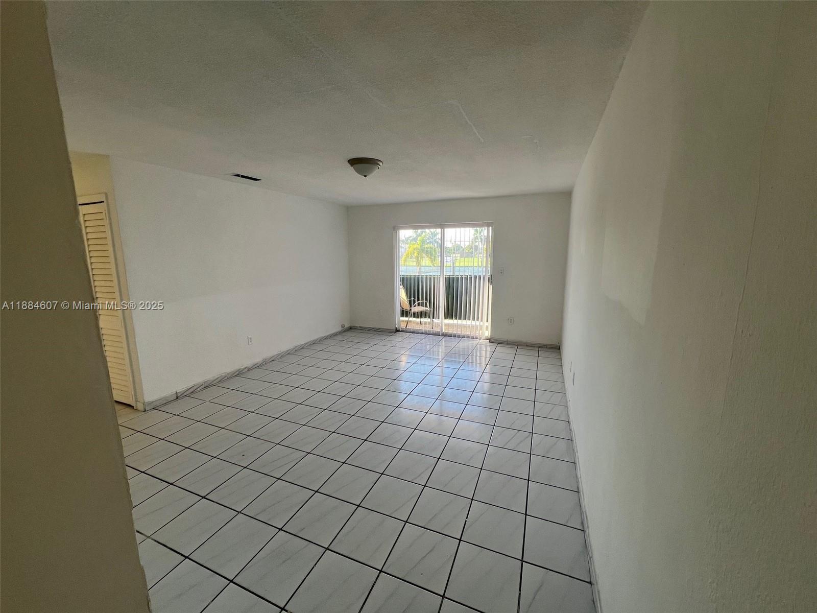 887 W 29th St 1 Property Photo 1