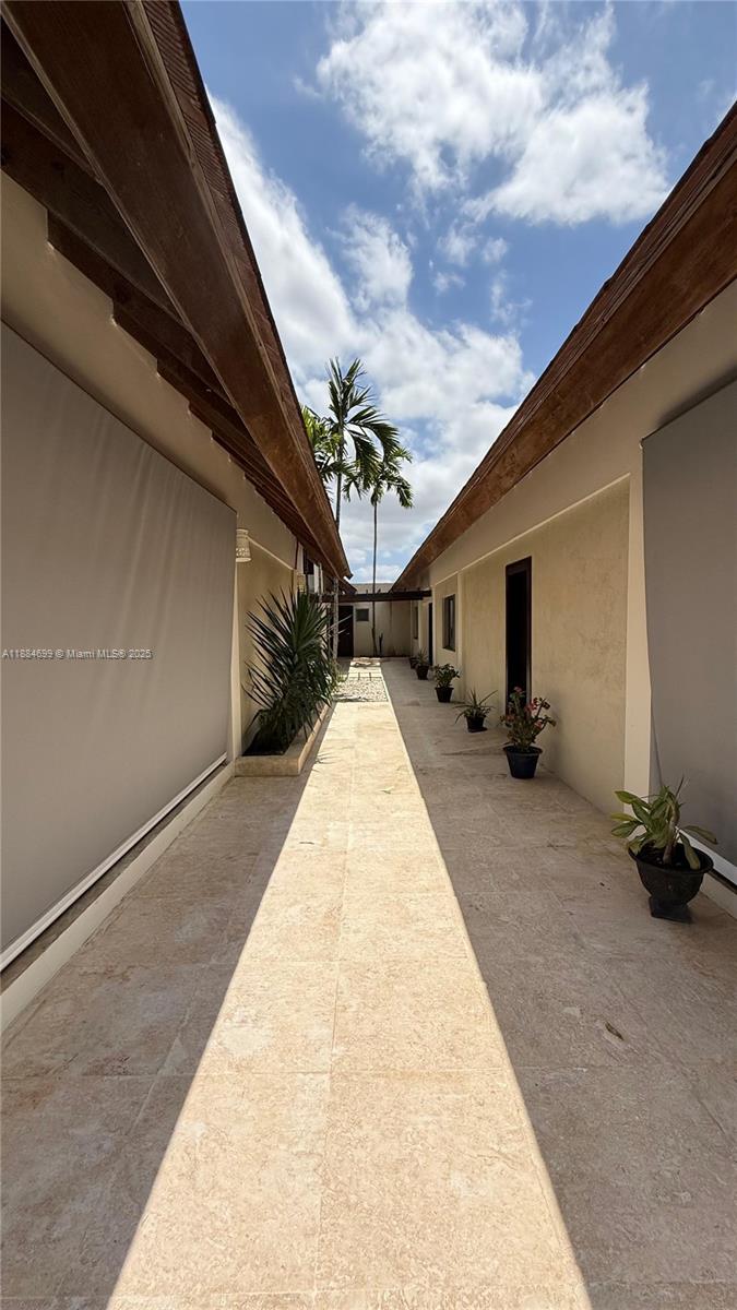 A11884699 Property Photo 39
