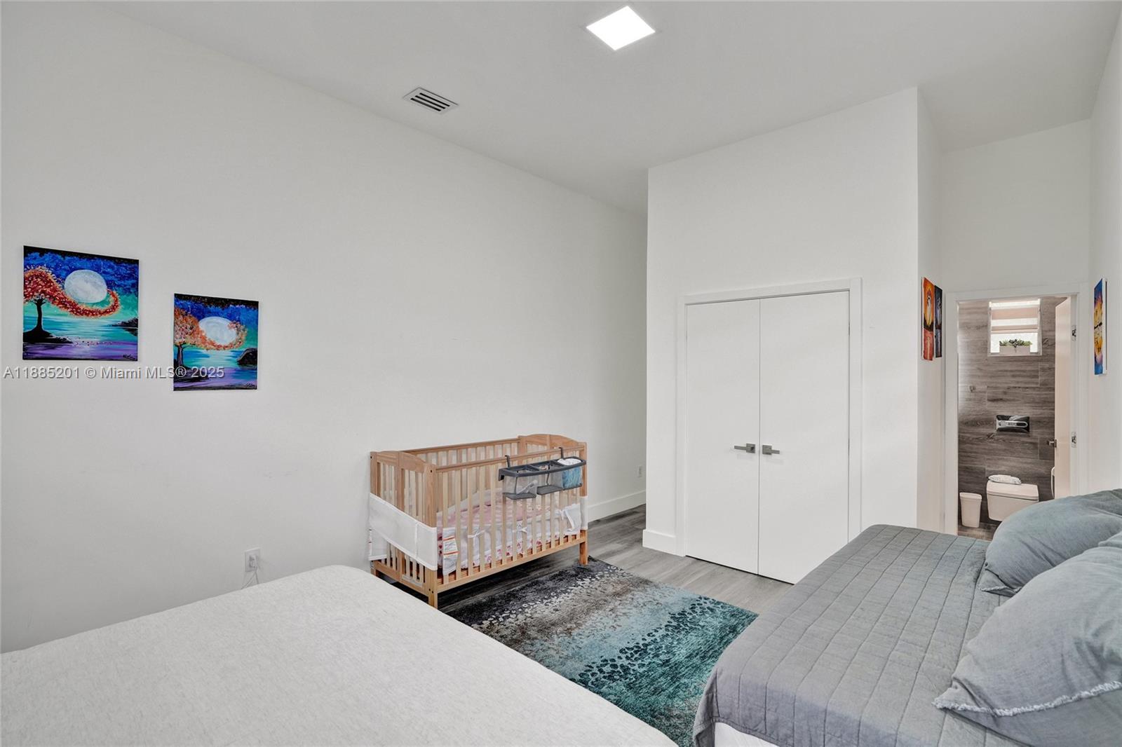 3784 Sheridan Ave Property Photo 23