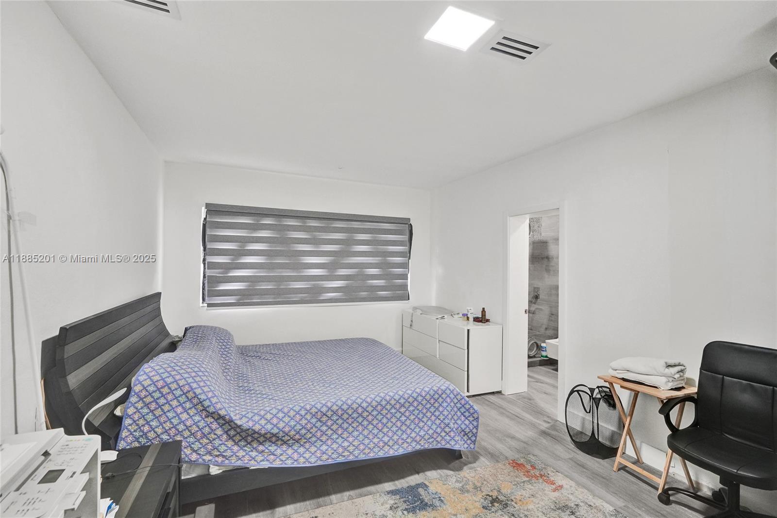 3784 Sheridan Ave Property Photo 44