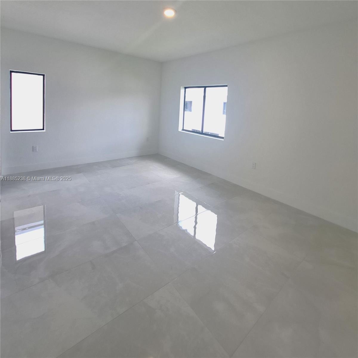 1373 Nw 1st St 1373 Property Photo 11