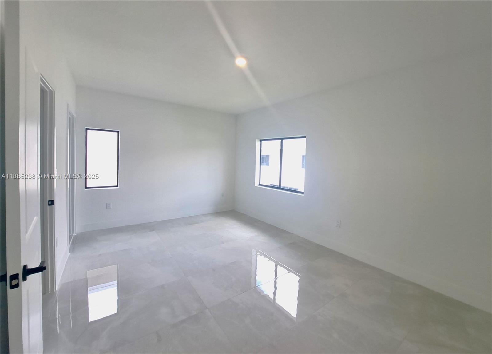 1373 Nw 1st St 1373 Property Photo 12