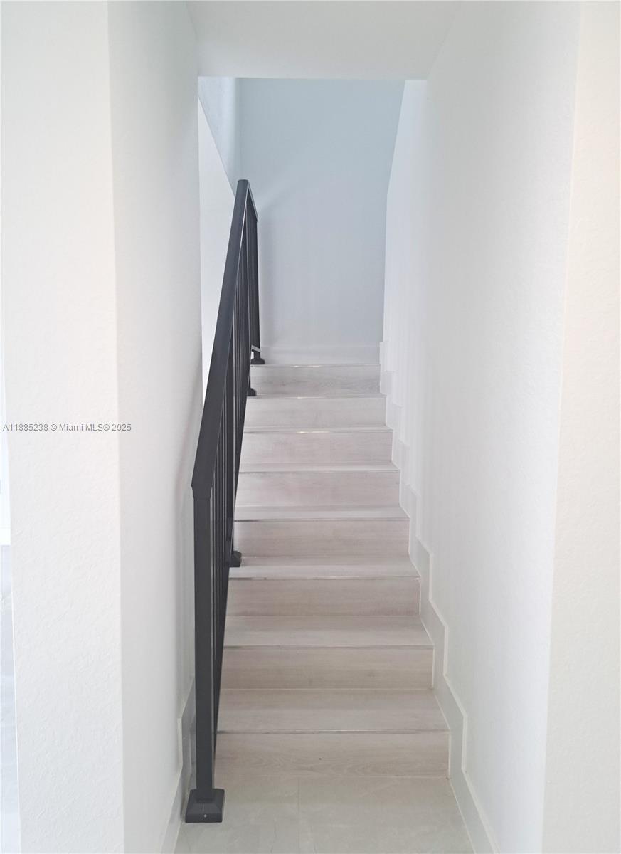 1373 Nw 1st St 1373 Property Photo 16