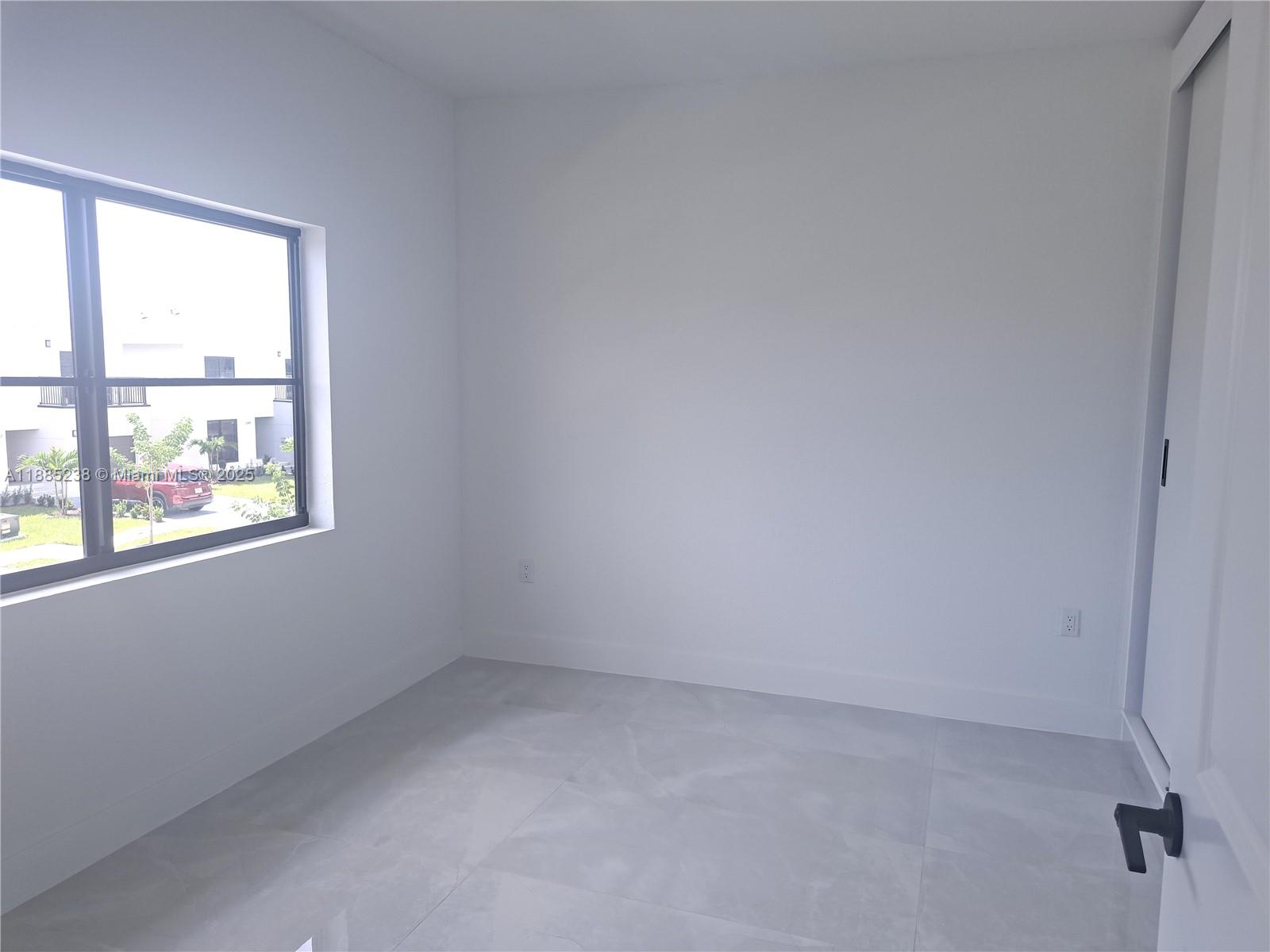 1373 Nw 1st St 1373 Property Photo 24