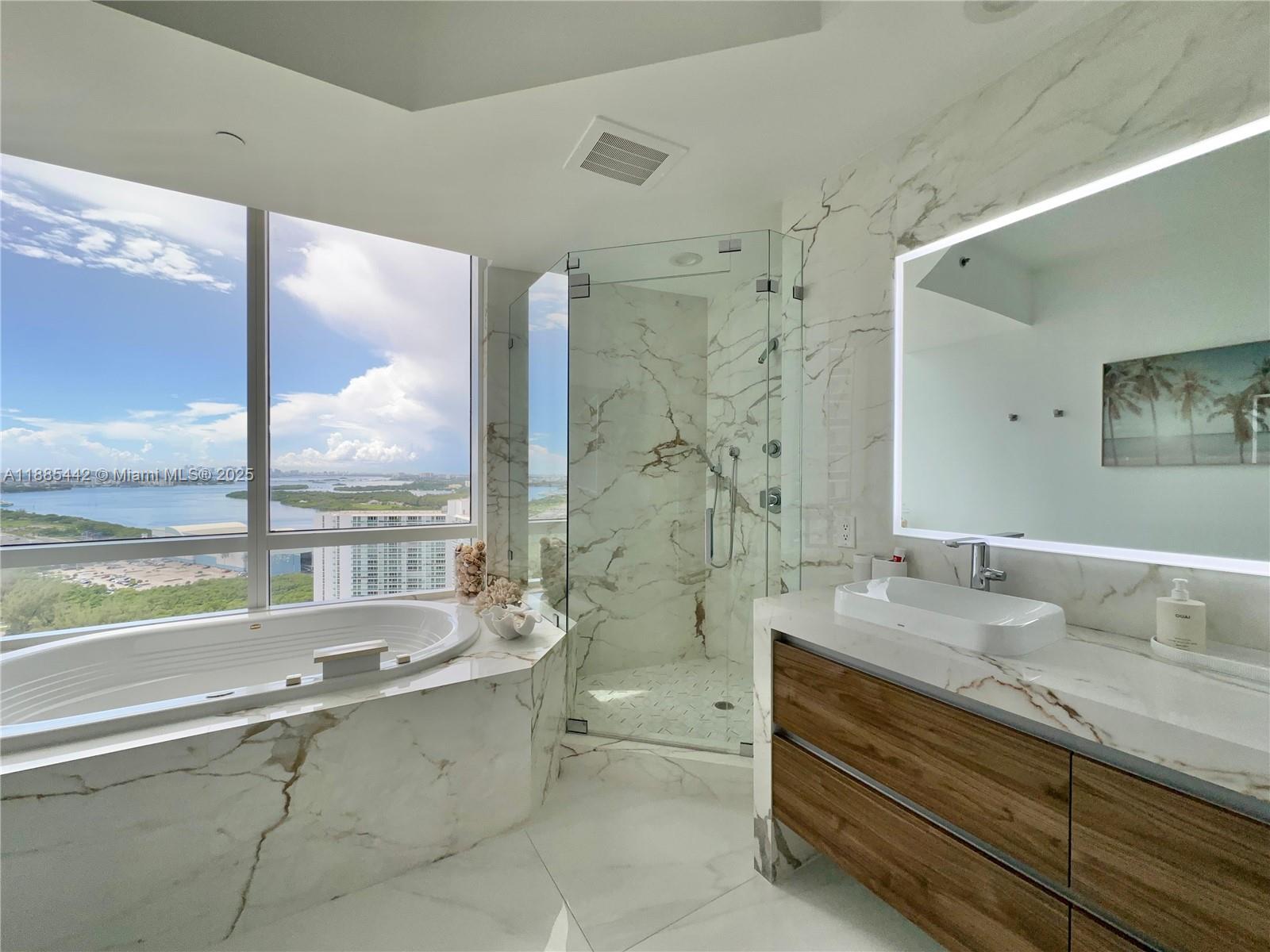 15901 Collins Ave 2406 Property Photo 17