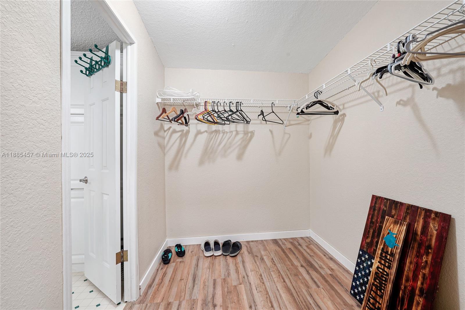 945 Plantation Rd 945 Property Photo 25