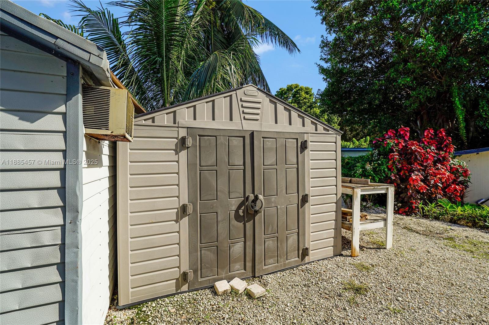 945 Plantation Rd 945 Property Photo 40