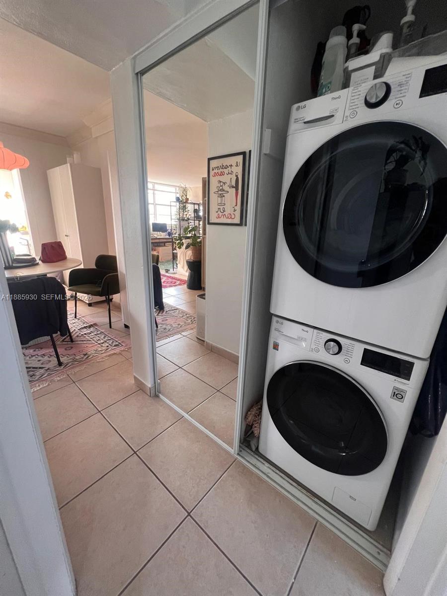 360 Meridian Ave 4c Property Photo 8
