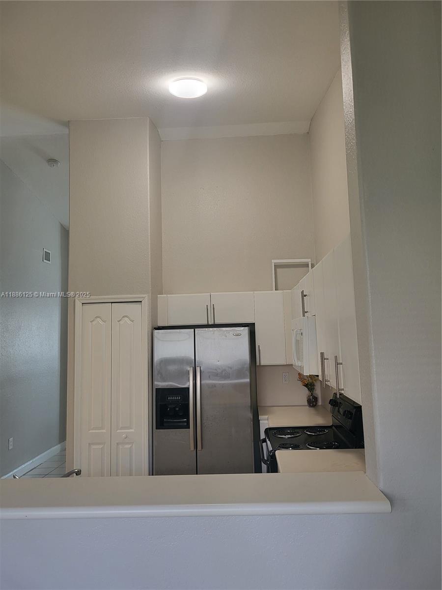 1662 Se 27th Dr 202 Property Photo 3