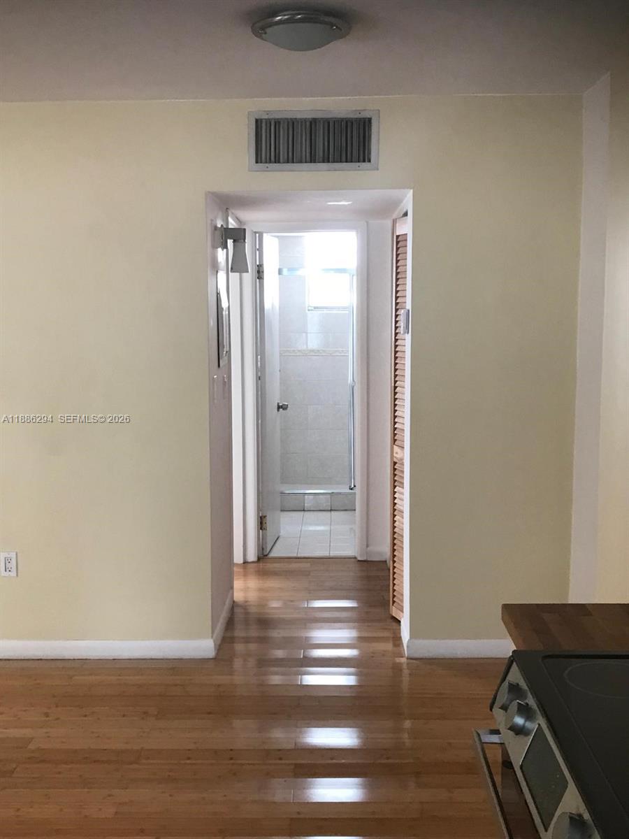 949 Pennsylvania Ave 309 Property Photo 4