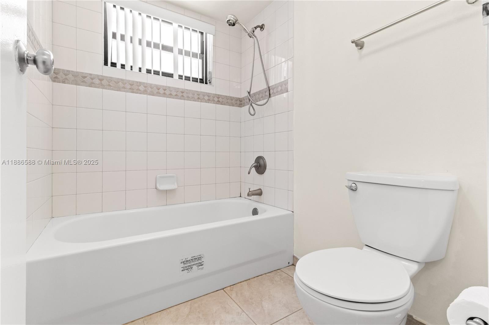 2625 Collins Ave 608 Property Photo 12