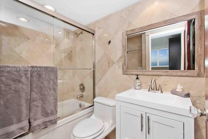 3901 S Ocean Dr 14l Property Photo 16