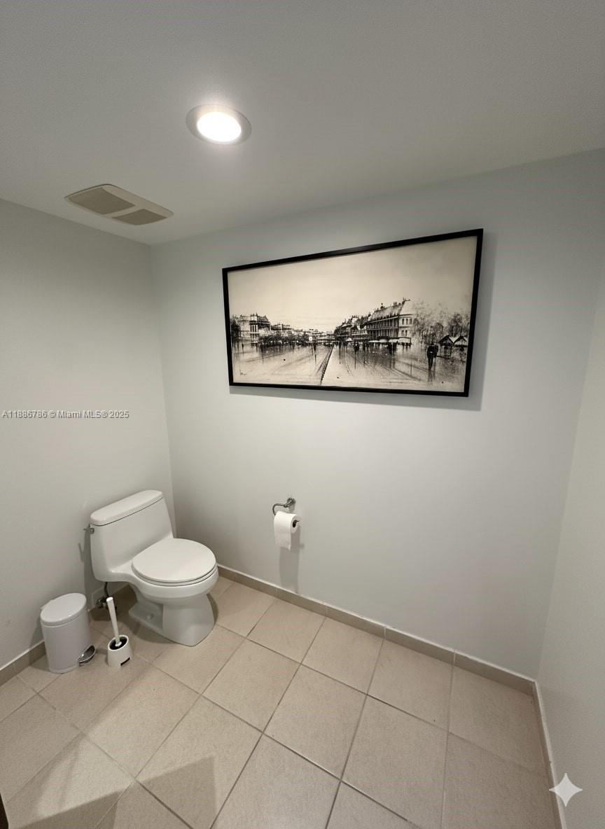 16699 Collins Ave 1806 Property Photo 8