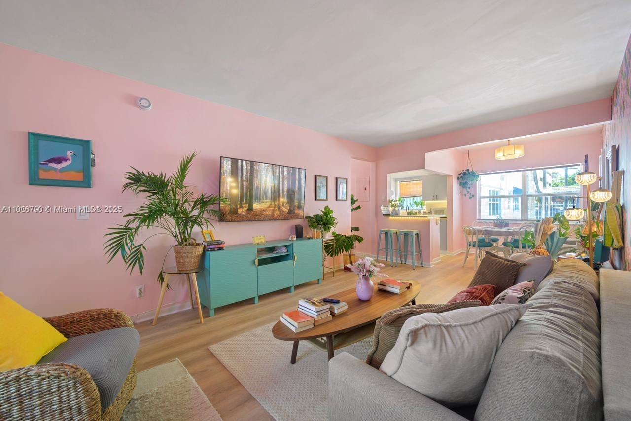 315 Van Buren St 104B Property Photo 1