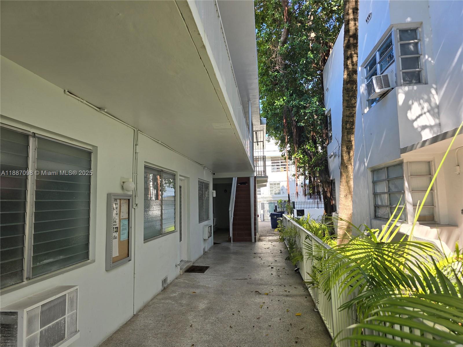 835 Meridian Ave 4 Property Photo 2