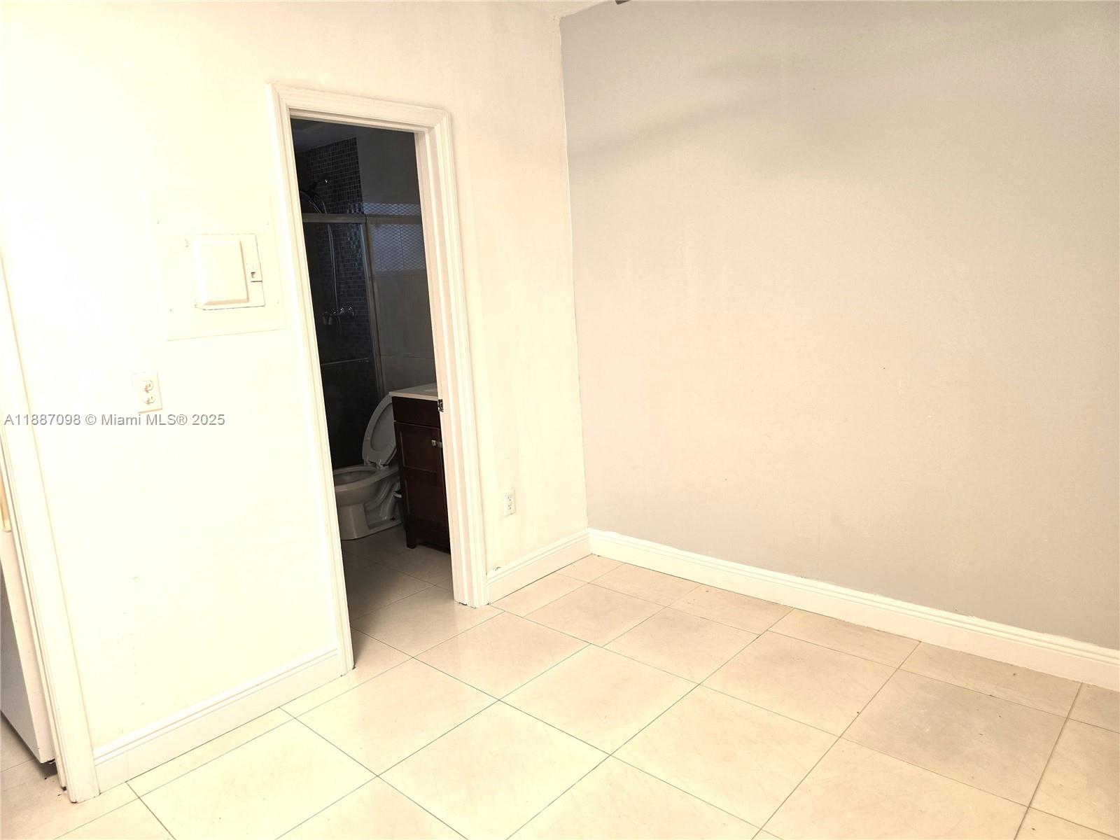 835 Meridian Ave 4 Property Photo 8