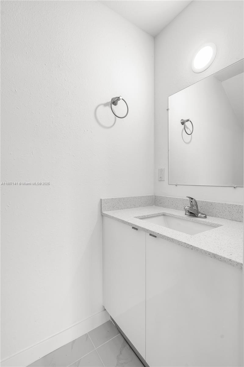 1459 Nw 2 Ave 2 Property Photo 8