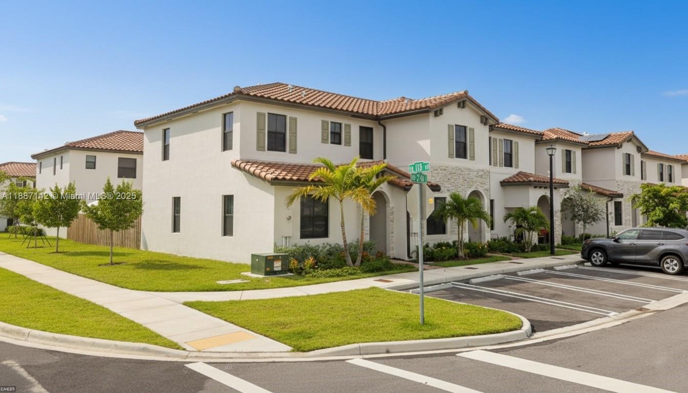 11795 SW 246th Ter Property Photo 1