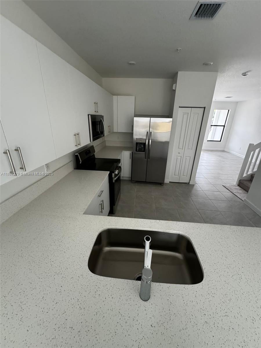 285 Sw 159th Ln Property Photo 9