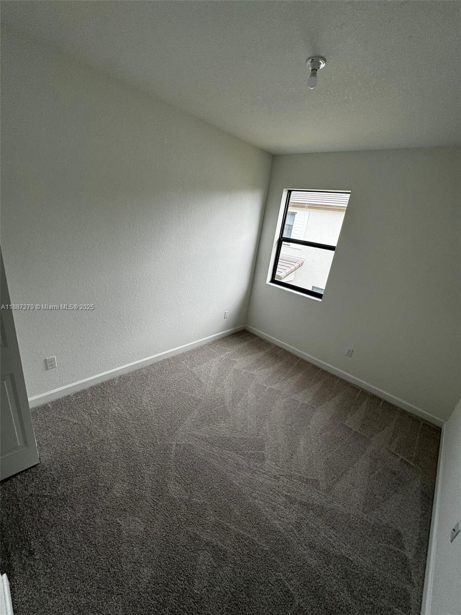 285 Sw 159th Ln Property Photo 27