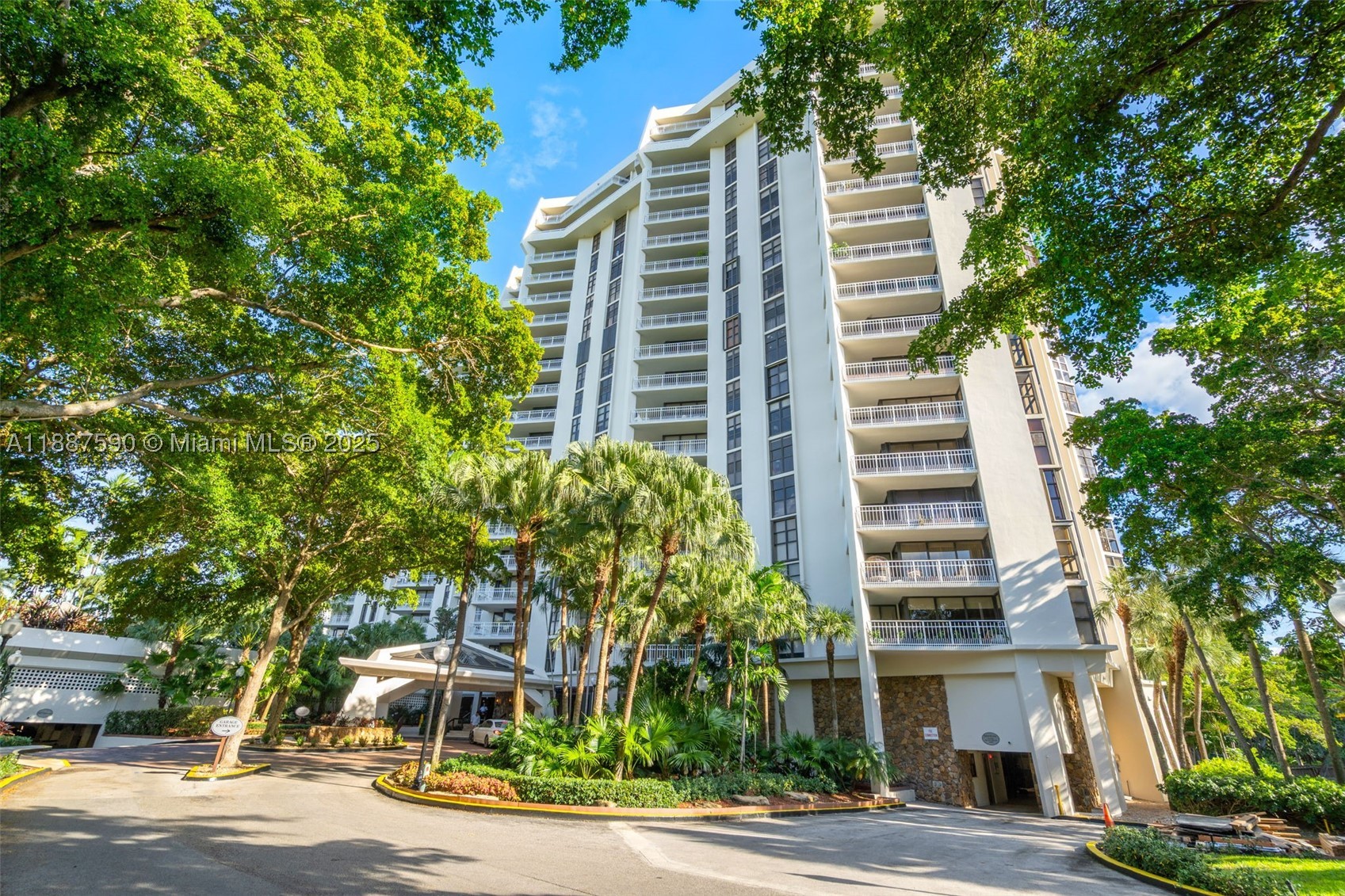 1000 Quayside Ter 505 Property Photo 1