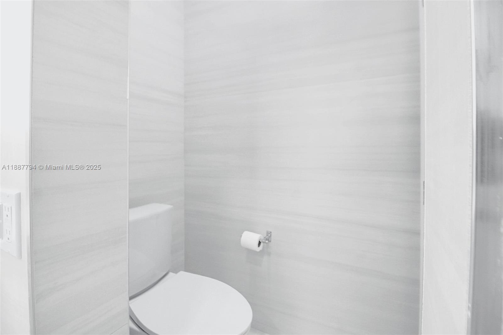 1110 Wallace St Property Photo 25