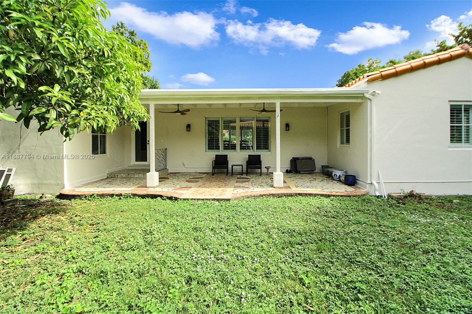 1110 Wallace St Property Photo 30