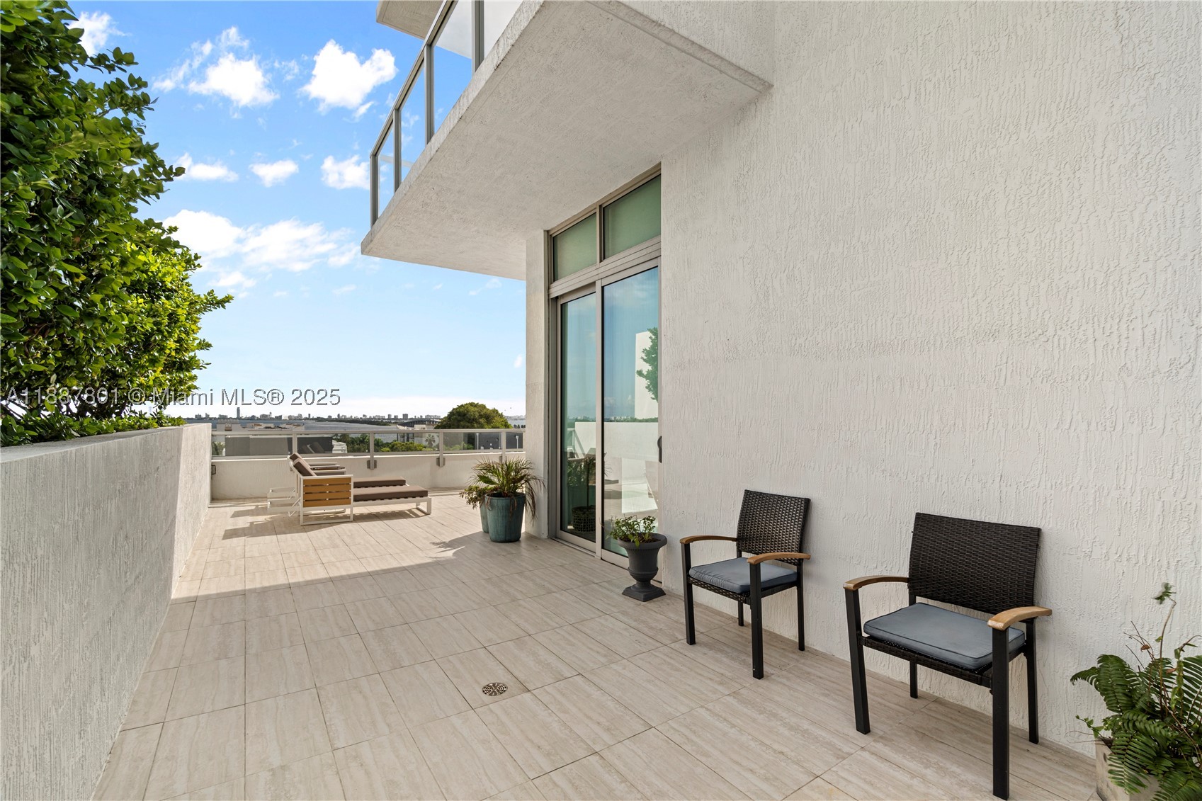 A11887801 Property Photo 29
