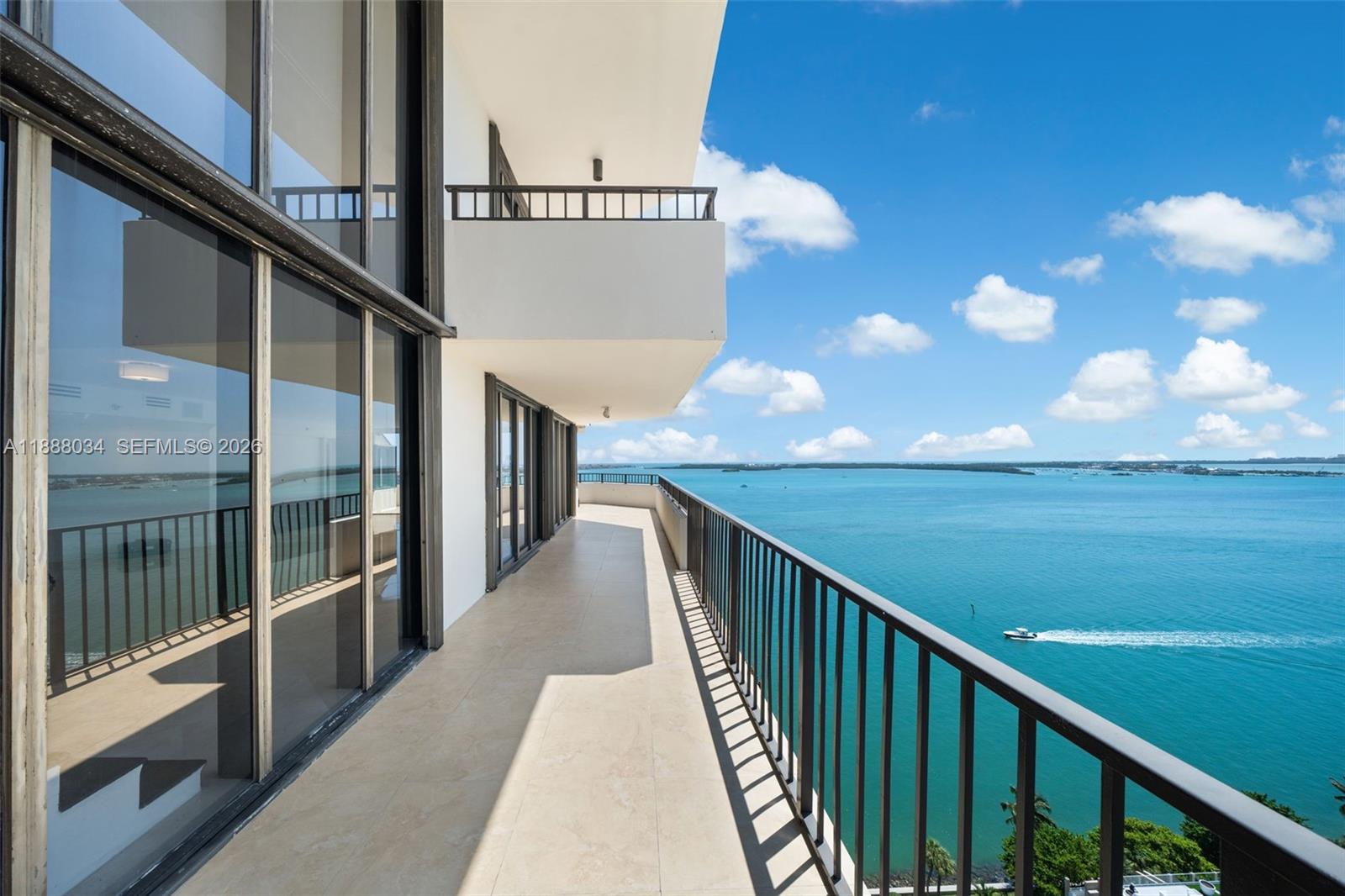 520 Brickell Key Drive Uph-03 Property Photo 21