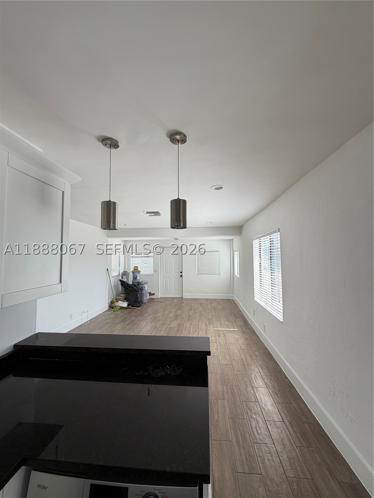 107 W Pembroke Rd Property Photo 17