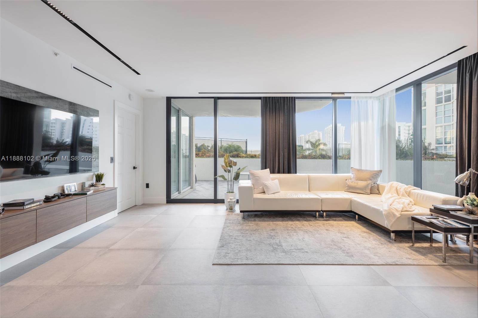 3370 Hidden Bay Dr 409 Property Photo 8