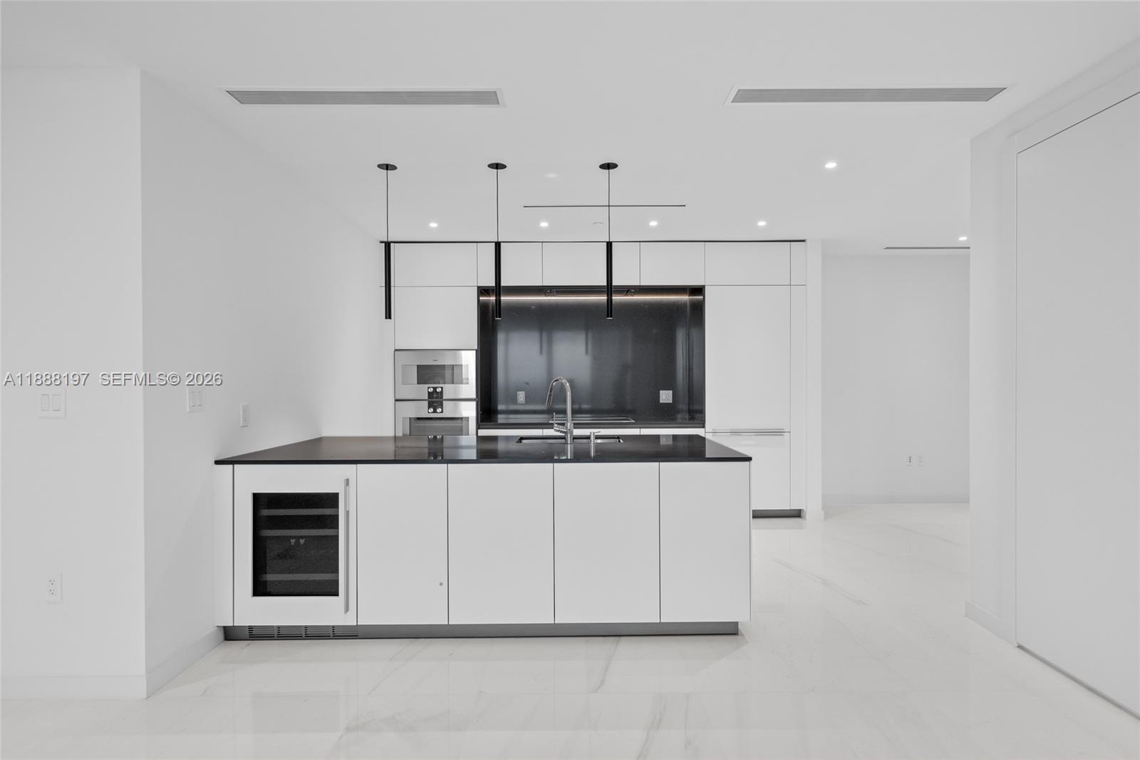 300 Biscayne Blvd Way 1103 Property Photo 4