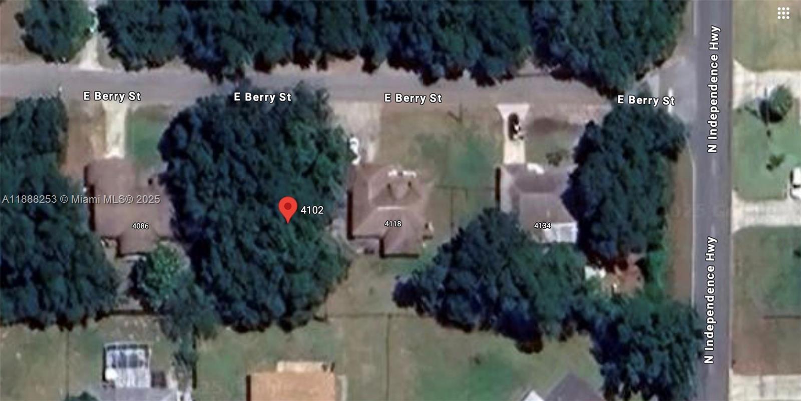 4102 E Berry St Property Photo 2