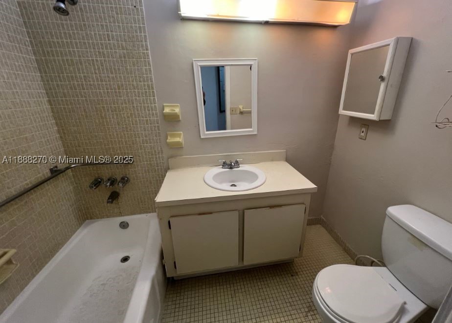 19080 Ne 3rd Ct 312 Property Photo 15