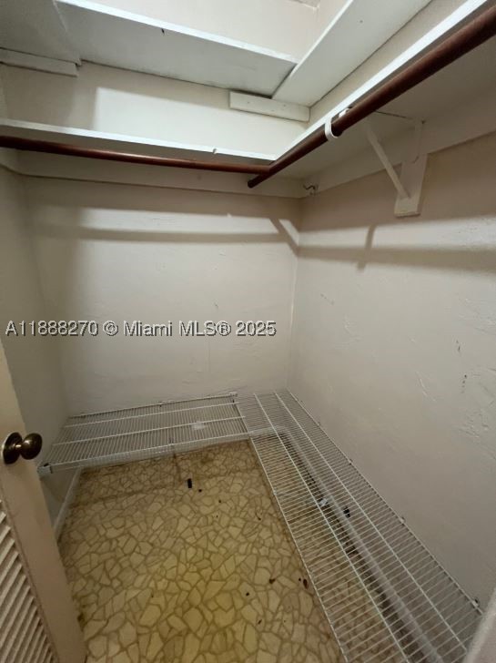 19080 Ne 3rd Ct 312 Property Photo 17