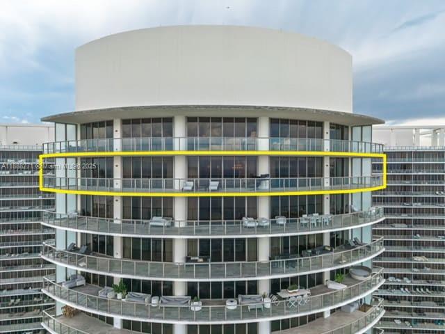 A11888271 Property Photo 1