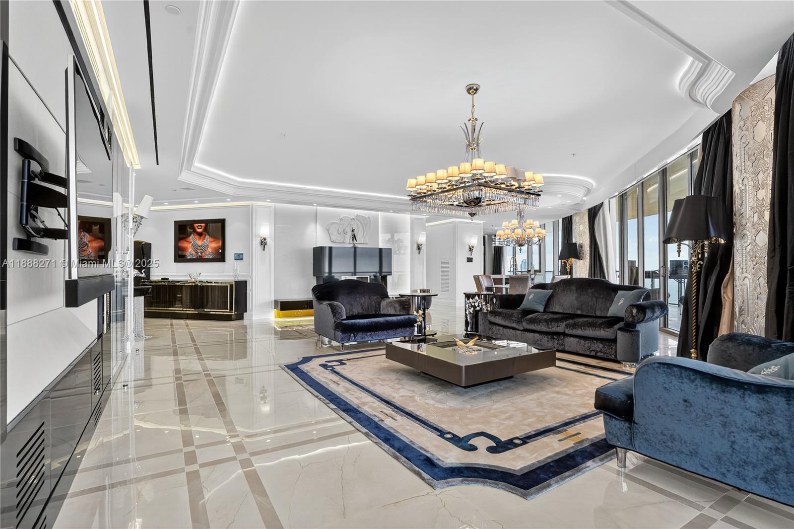 A11888271 Property Photo 10