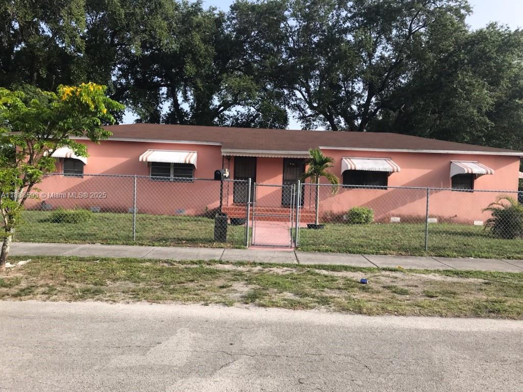 A11888593 Property Photo 1