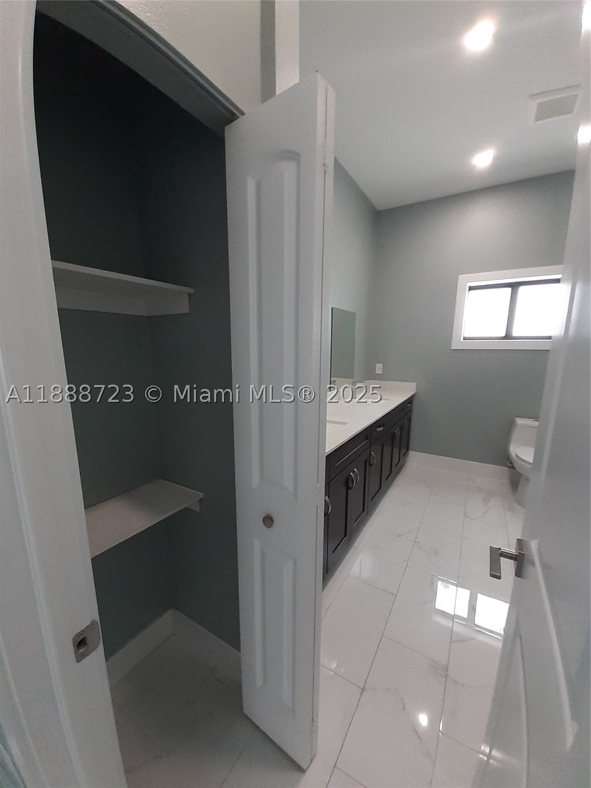 23 Jenny Ln Property Photo 29