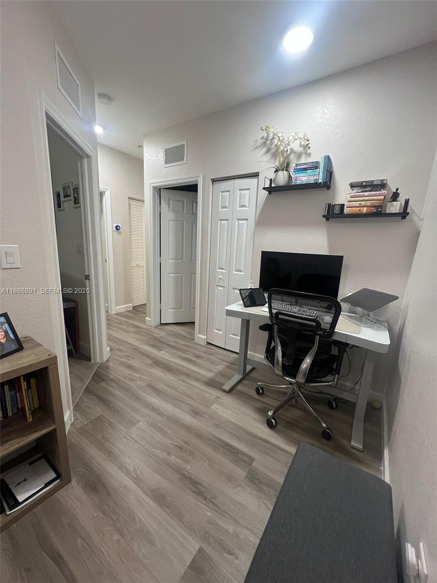 133 Se 28th Ter 9 Property Photo 9