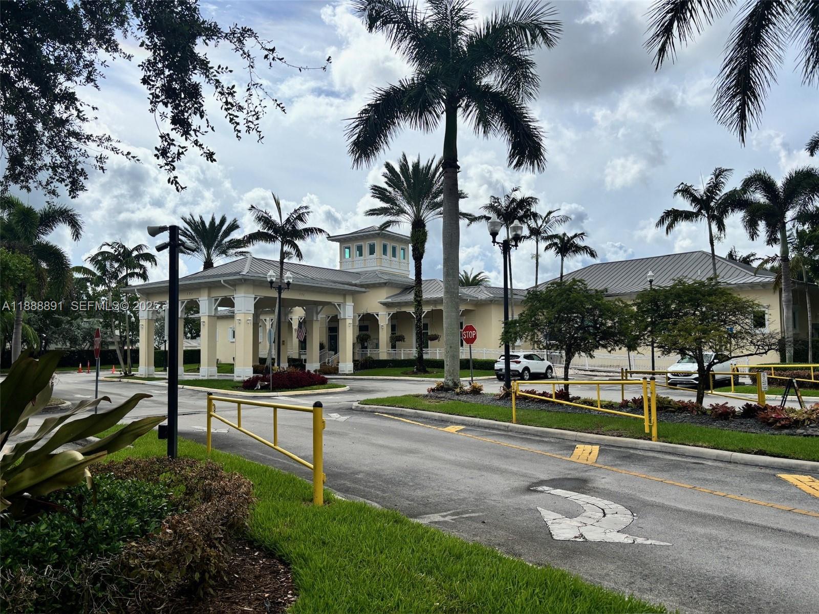 133 Se 28th Ter 9 Property Photo 22