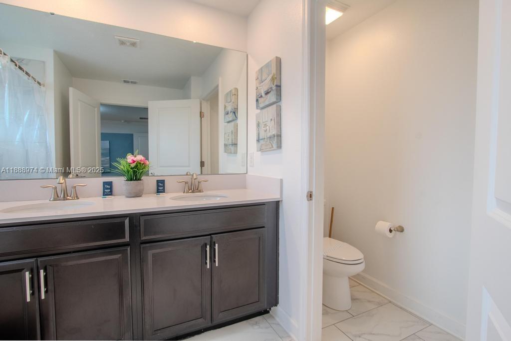 962 Splash Shot Pl Property Photo 10