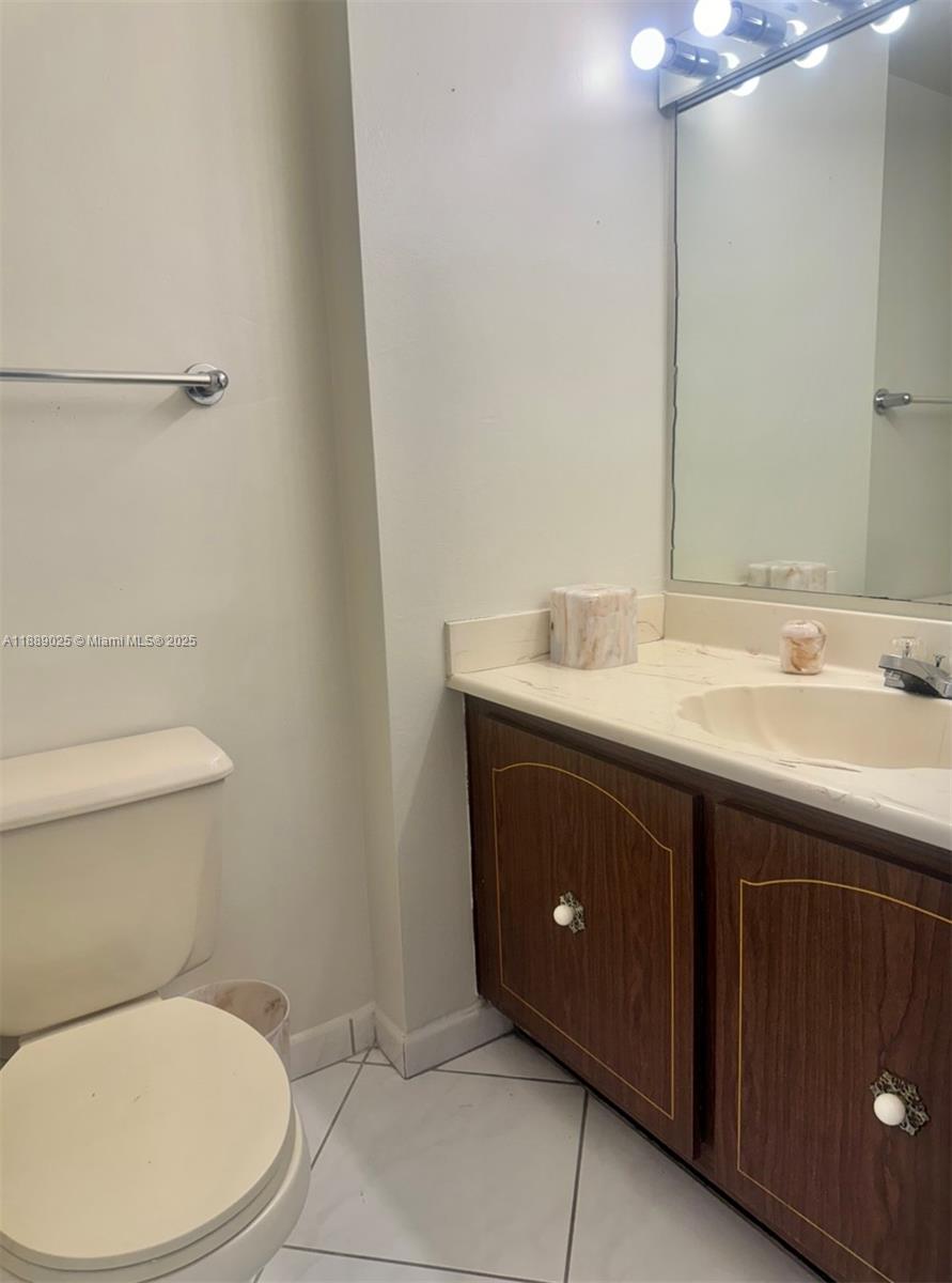 3600 Ne 170 St. Apt.d.303 Property Photo 14