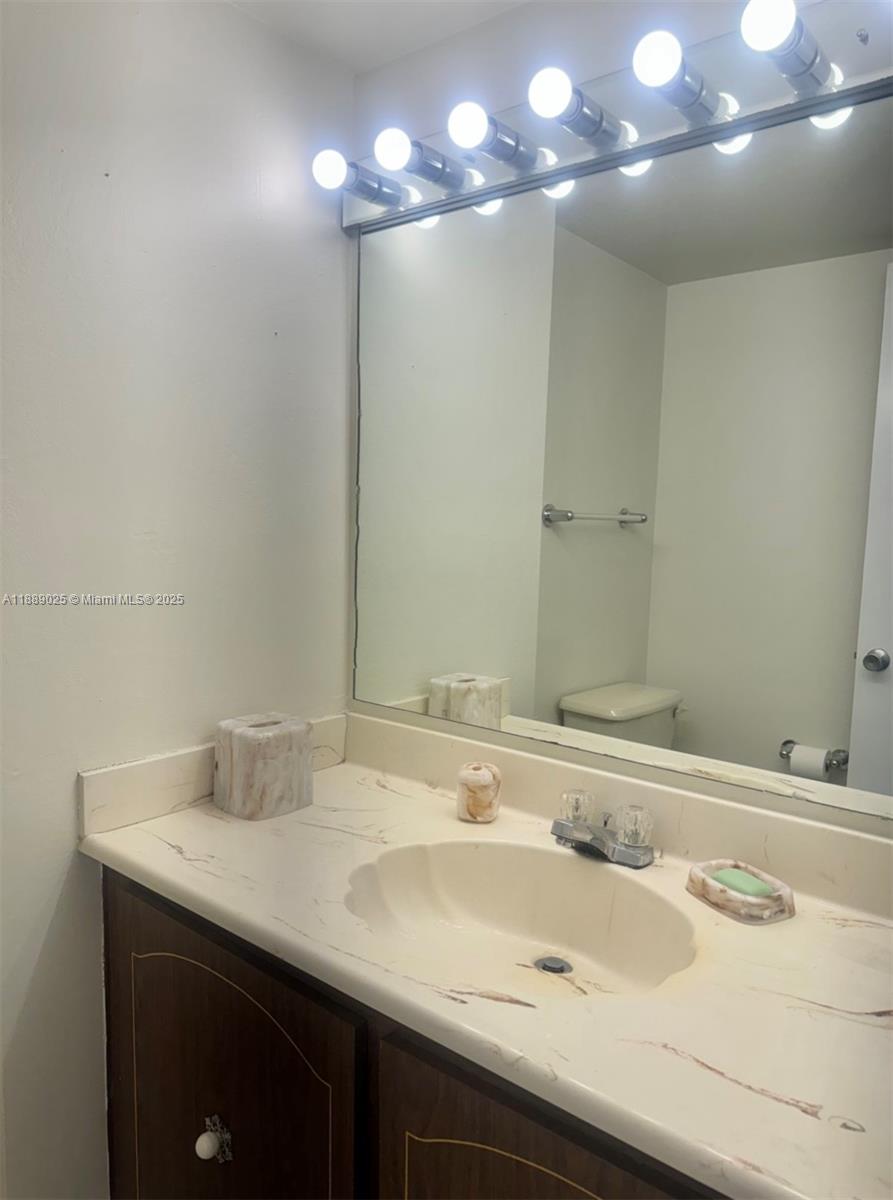 3600 Ne 170 St. Apt.d.303 Property Photo 15