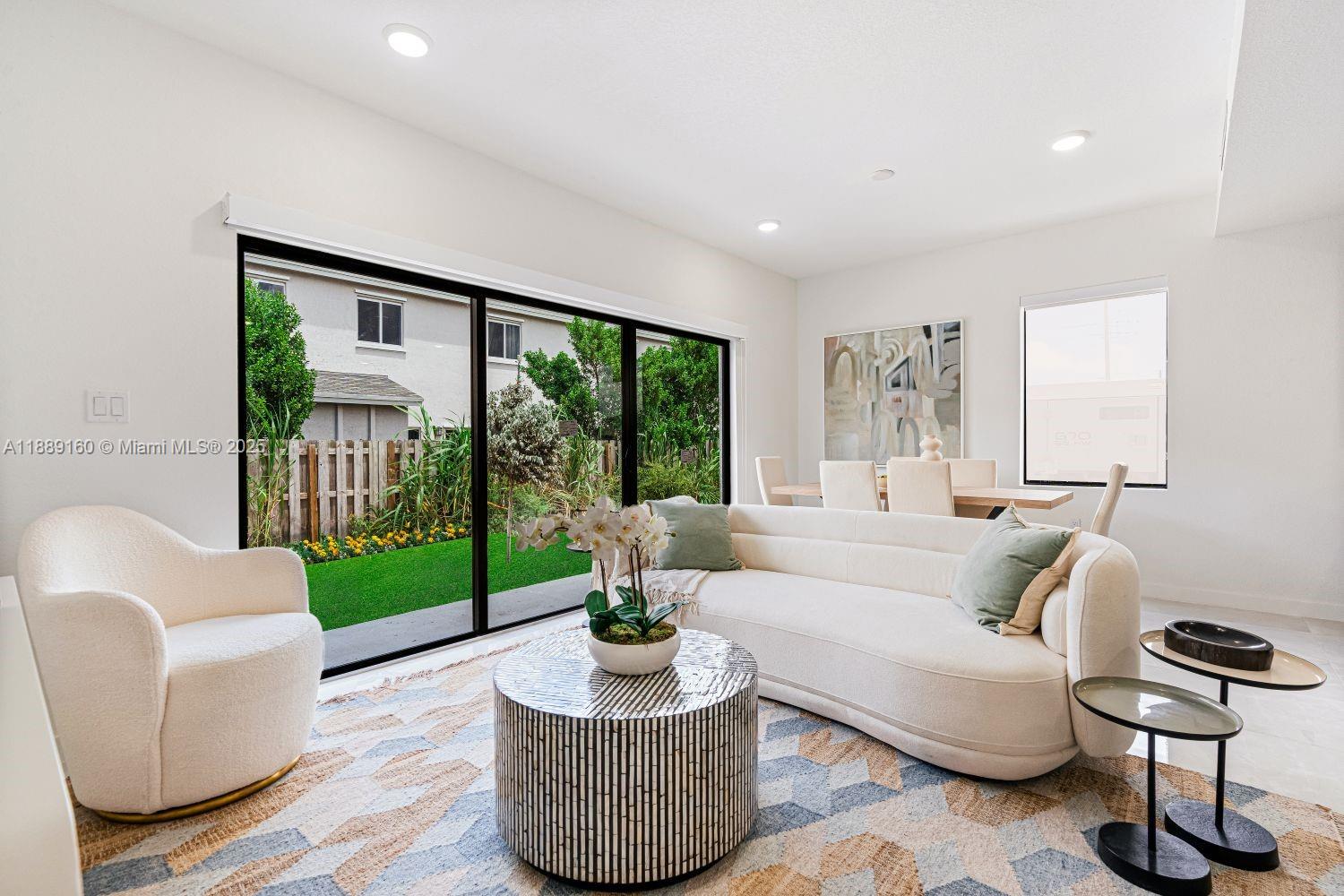 1495 Nw 6 Terr Property Photo 4