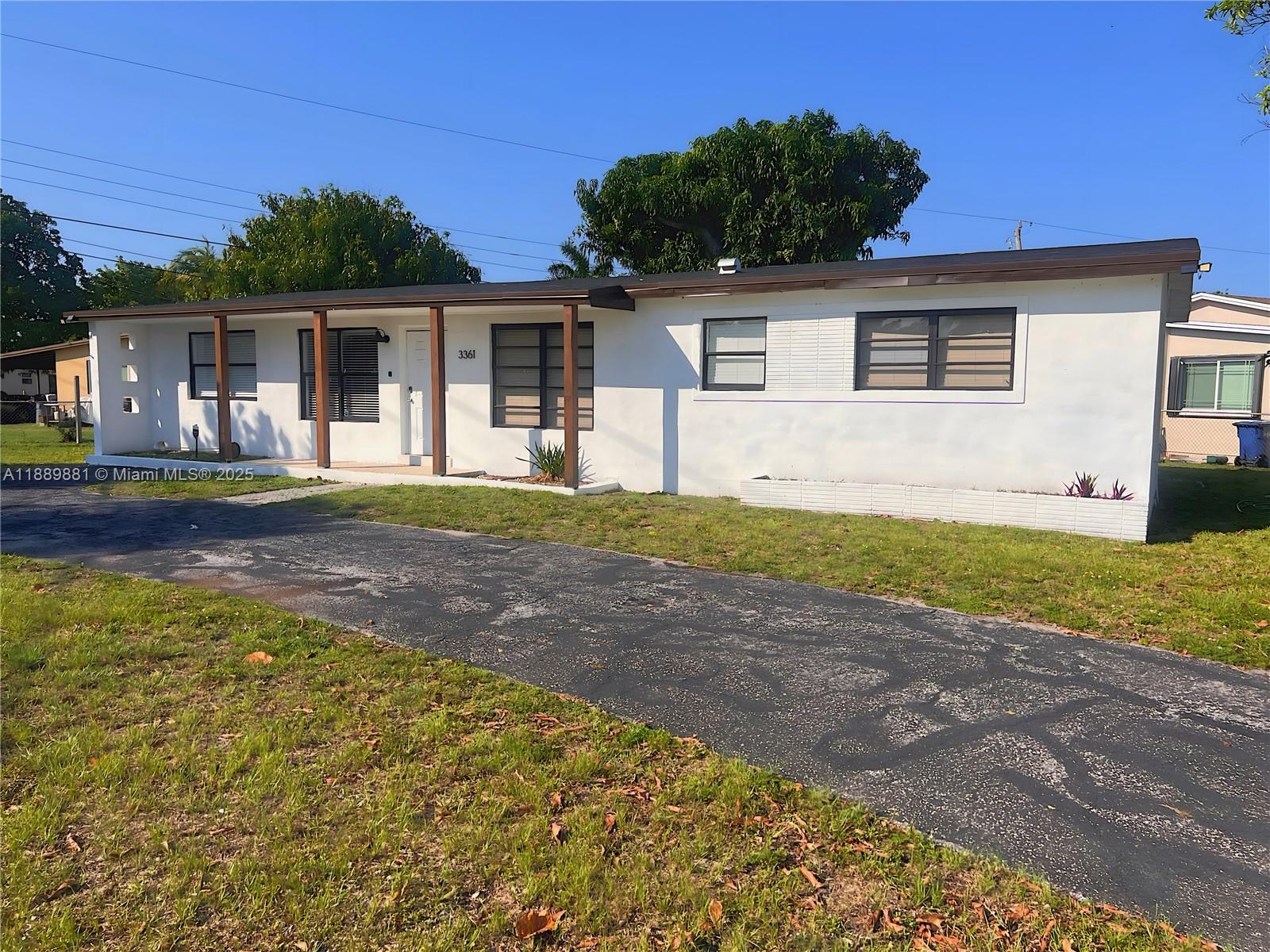 3361 Nw 5th Pl Property Photo 1